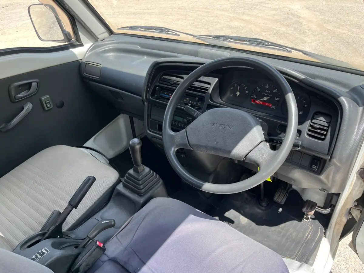 1993 Suzuki Carry, 4WD + AC, a Kei Truck, for sale at Sunshine Imports in Austin, TX (photo 6 of 10)