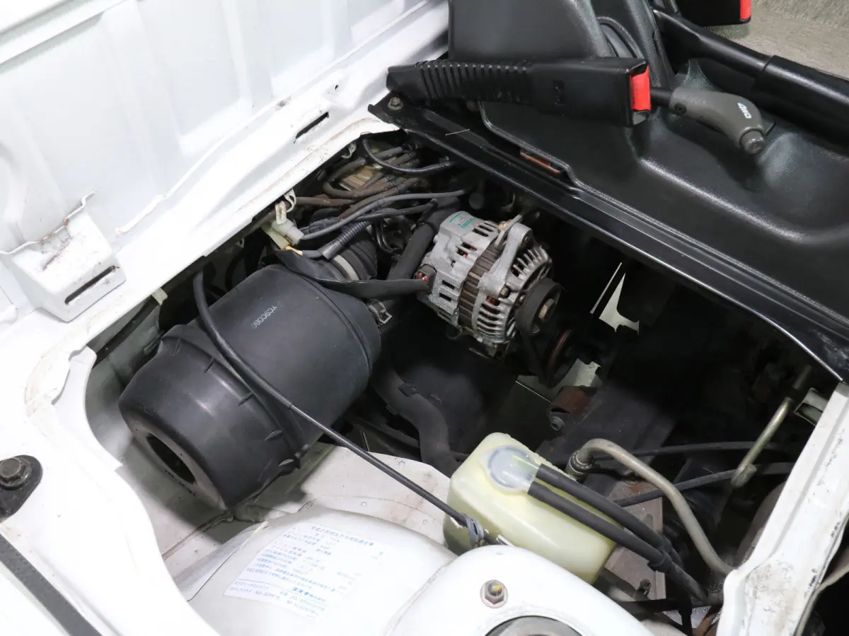 1993 Suzuki Carry, a white Kei Truck, for sale at Duncan Imports & Classic Cars in Christiansburg, VA (photo 20 of 41)