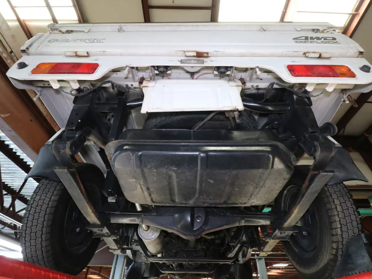 1993 Suzuki Carry, a white Kei Truck, for sale at Duncan Imports & Classic Cars in Christiansburg, VA (photo 28 of 41)