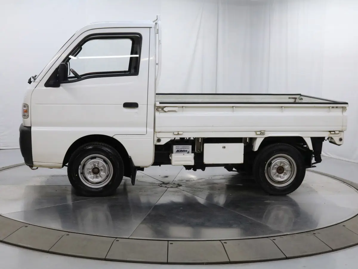 1993 Suzuki Carry, a white Kei Truck, for sale at Duncan Imports & Classic Cars in Christiansburg, VA (photo 4 of 41)
