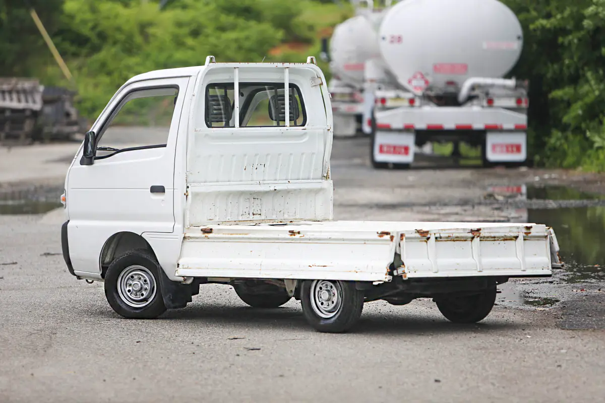 1993 Suzuki Carry, a Kei Truck, for sale at Street Legal Mini Trucks in Philadelphia, PA (photo 4 of 12)