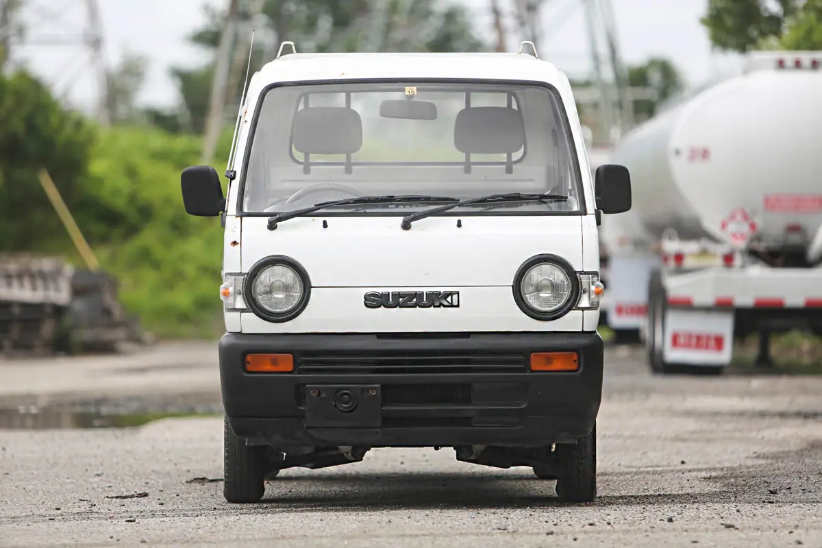 1993 Suzuki Carry, a Kei Truck, for sale at Street Legal Mini Trucks in Philadelphia, PA (photo 6 of 12)