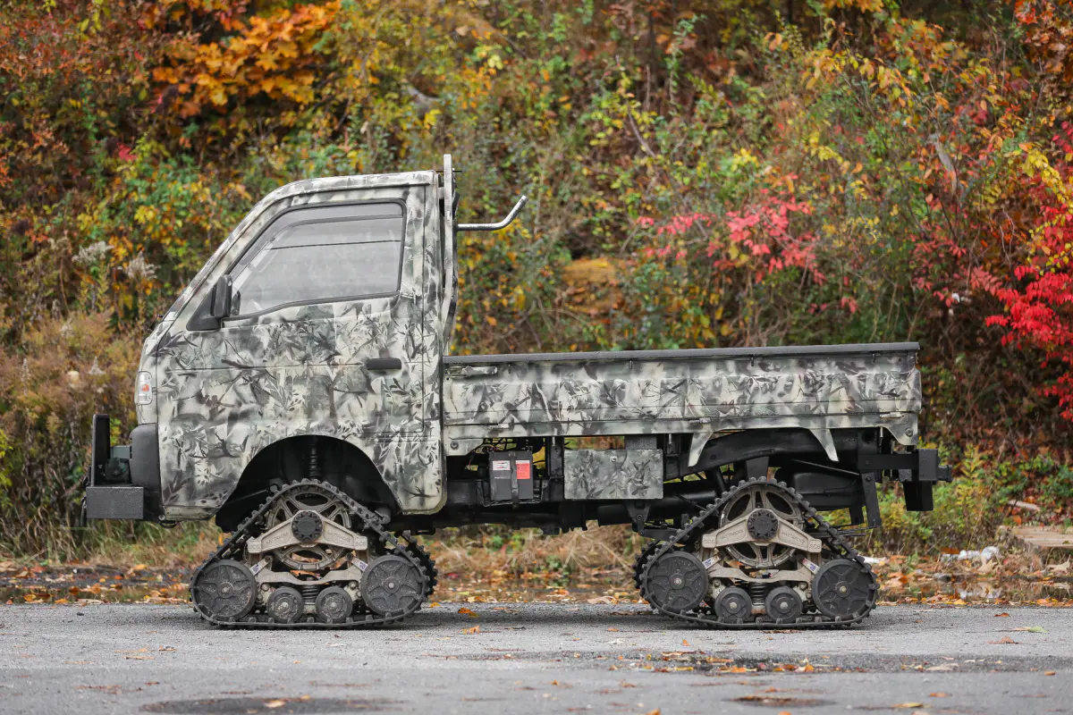 1993 Suzuki Carry with Tracks, a Kei Truck, for sale at Street Legal Mini Trucks in Philadelphia, PA (photo 4 of 12)