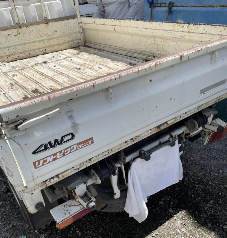 1994 Daihatsu Hijet Scissor Dump, a Kei Truck, for sale at Street Legal Mini Trucks in Philadelphia, PA (photo 8 of 9)