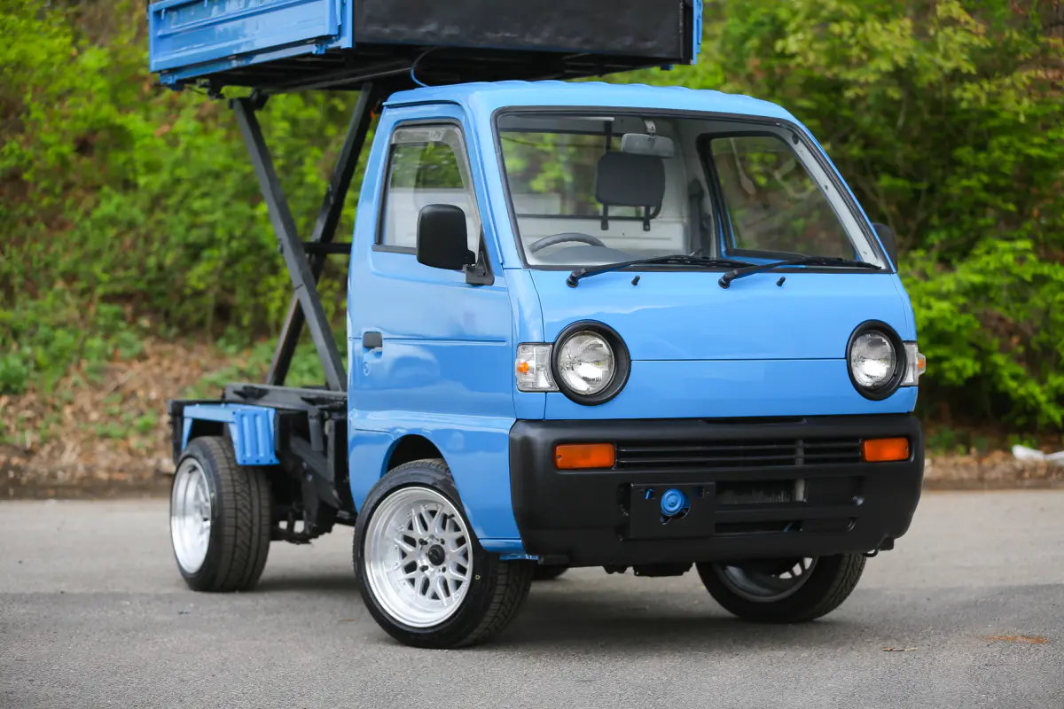1994 Suzuki Carry Scissor Dump, a Kei Truck, for sale at Street Legal Mini Trucks in Philadelphia, PA (photo 12 of 12)