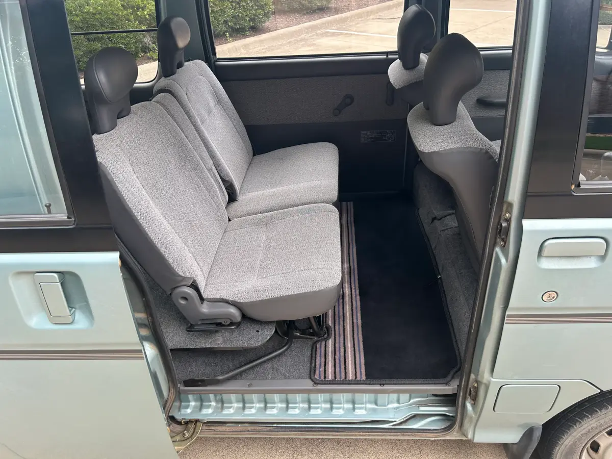 1995 Daihatsu Atrai, 4WD + AC, a Kei Van, for sale at Sunshine Imports in Austin, TX (photo 12 of 12)