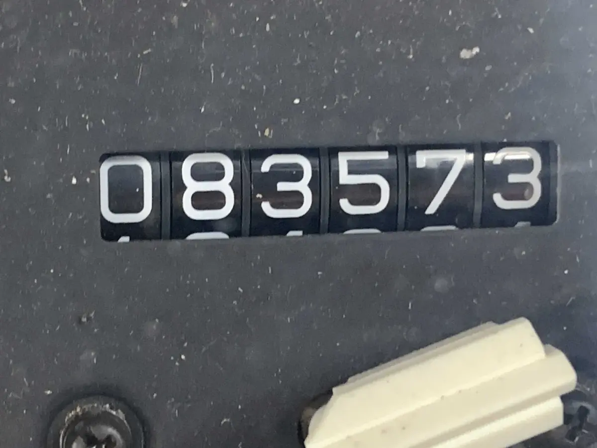 1995 Daihatsu Hijet, 4WD and AC, a Kei Truck, for sale at Sunshine Imports in Austin, TX (photo 10 of 12)