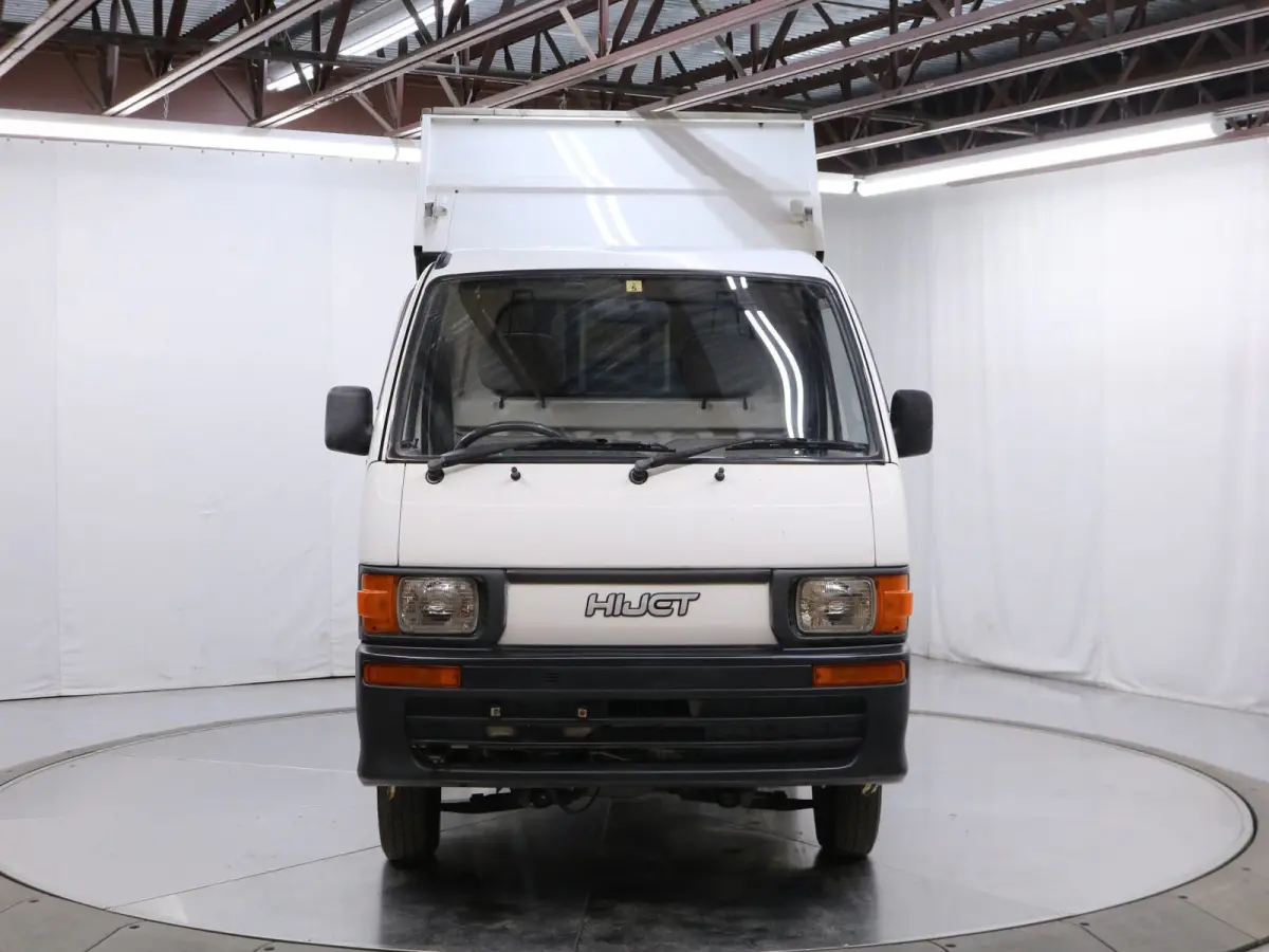 1995 Daihatsu Hijet Dump Bed, a white Kei Truck, for sale at Duncan Imports & Classic Cars in Christiansburg, VA (photo 11 of 62)