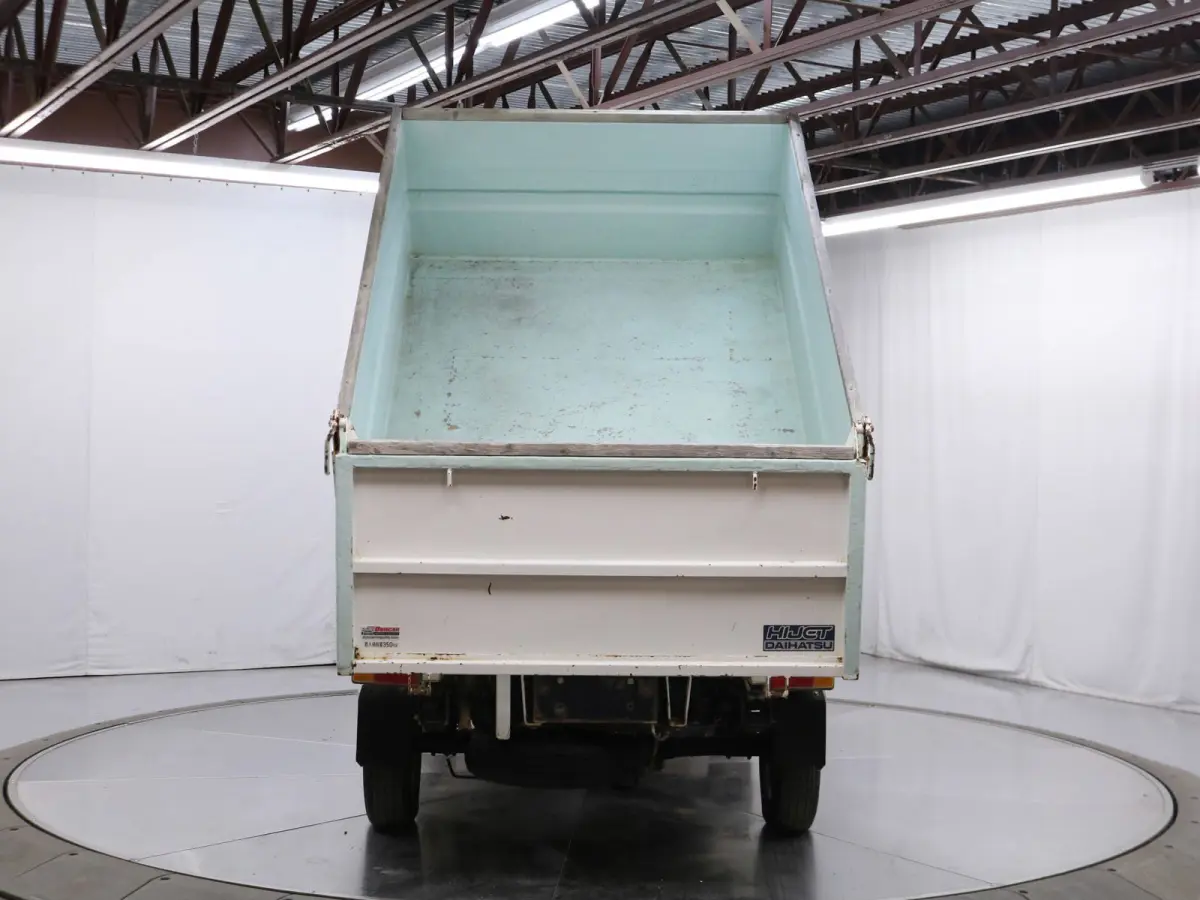 1995 Daihatsu Hijet Dump Bed, a white Kei Truck, for sale at Duncan Imports & Classic Cars in Christiansburg, VA (photo 14 of 62)