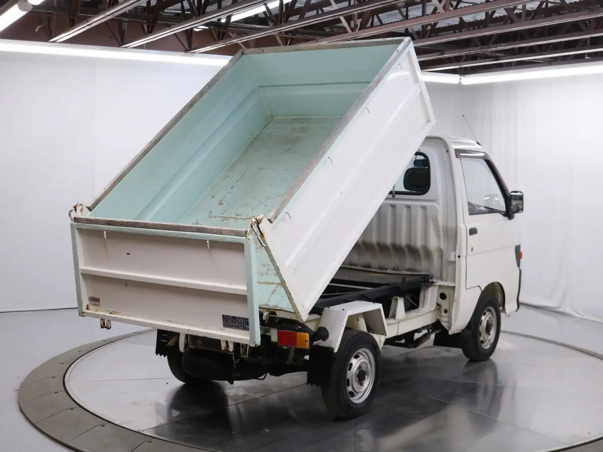1995 Daihatsu Hijet Dump Bed, a white Kei Truck, for sale at Duncan Imports & Classic Cars in Christiansburg, VA (photo 15 of 62)