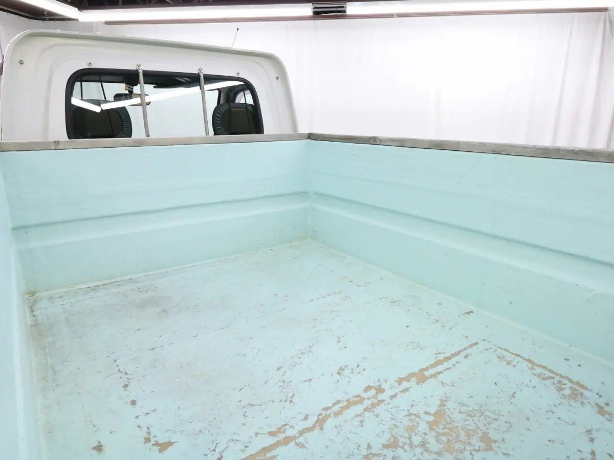1995 Daihatsu Hijet Dump Bed, a white Kei Truck, for sale at Duncan Imports & Classic Cars in Christiansburg, VA (photo 30 of 62)