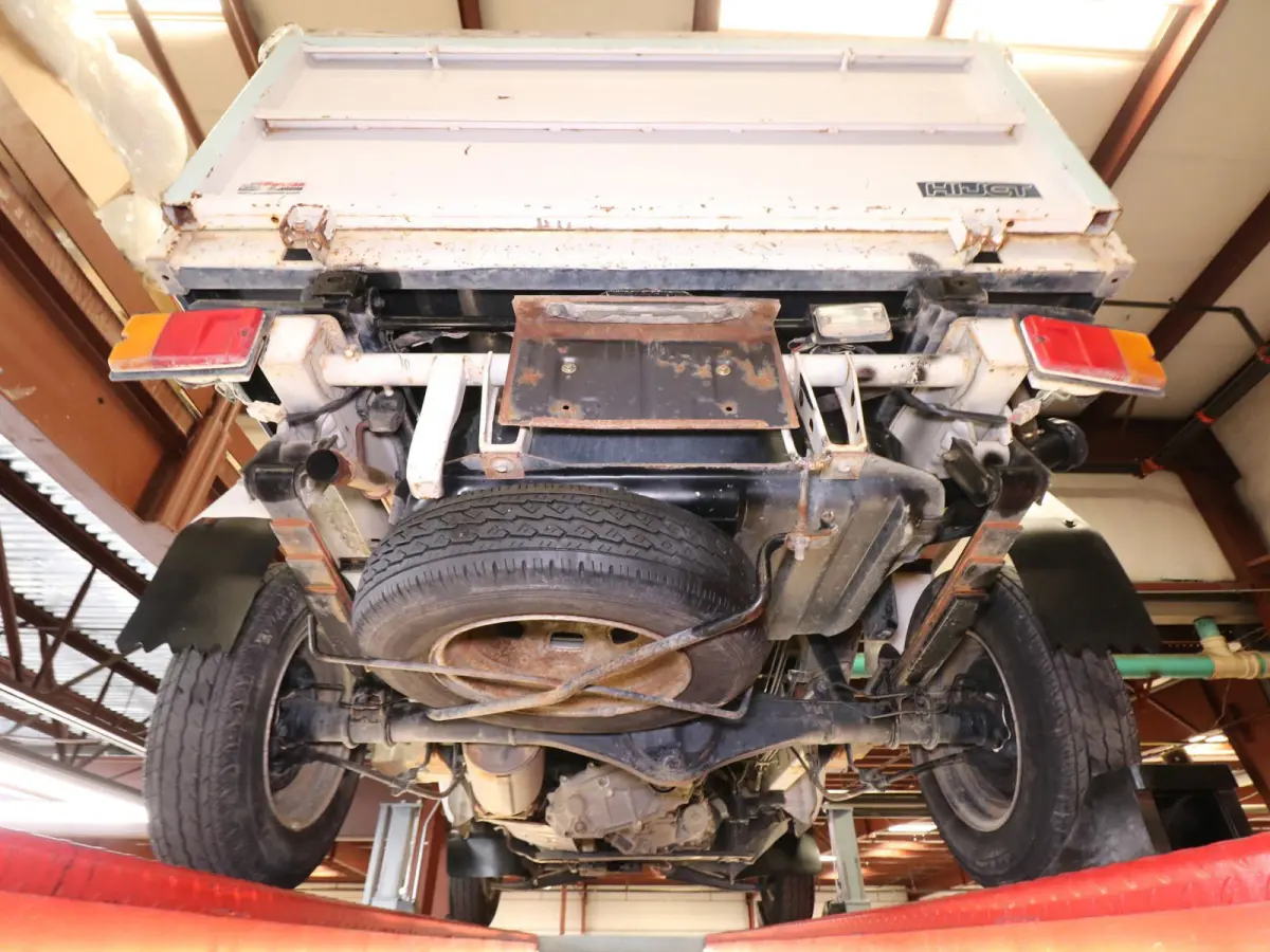 1995 Daihatsu Hijet Dump Bed, a white Kei Truck, for sale at Duncan Imports & Classic Cars in Christiansburg, VA (photo 44 of 62)