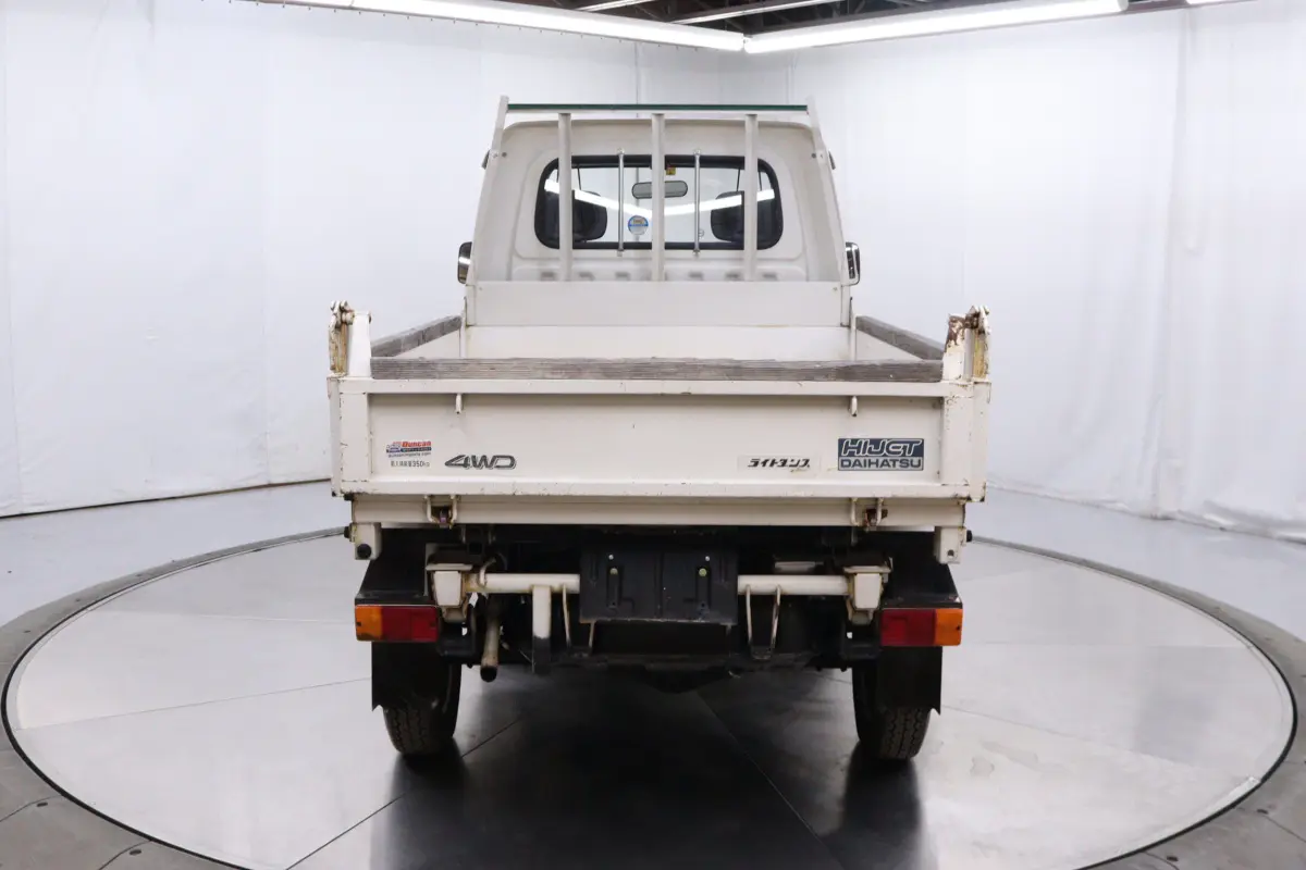 1995 Daihatsu Hijet, a white Kei Truck, for sale at Duncan Imports & Classic Cars in Christiansburg, VA (photo 6 of 41)