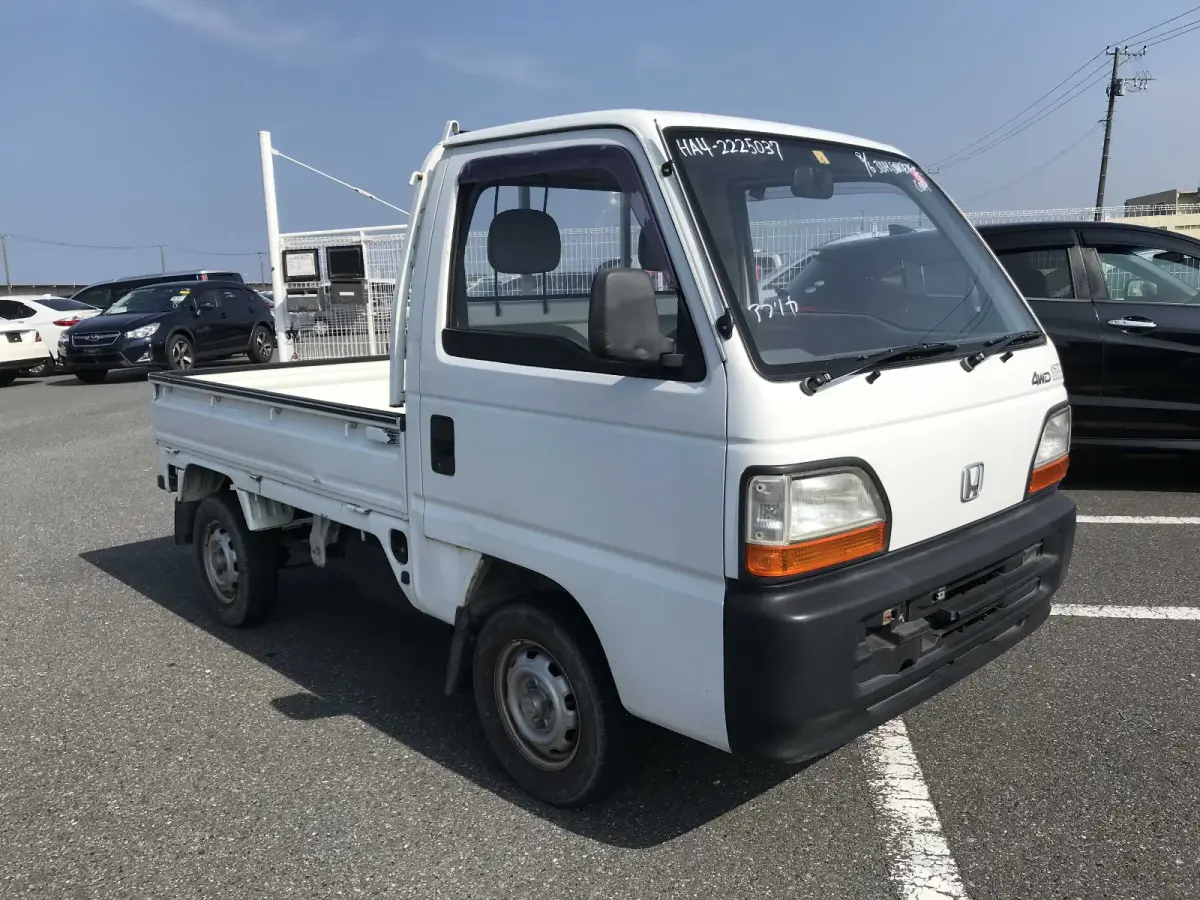 1995 Honda Acty, 4WD + Low Miles, a Kei Truck, for sale at Sunshine Imports in Austin, TX (photo 1 of 9)