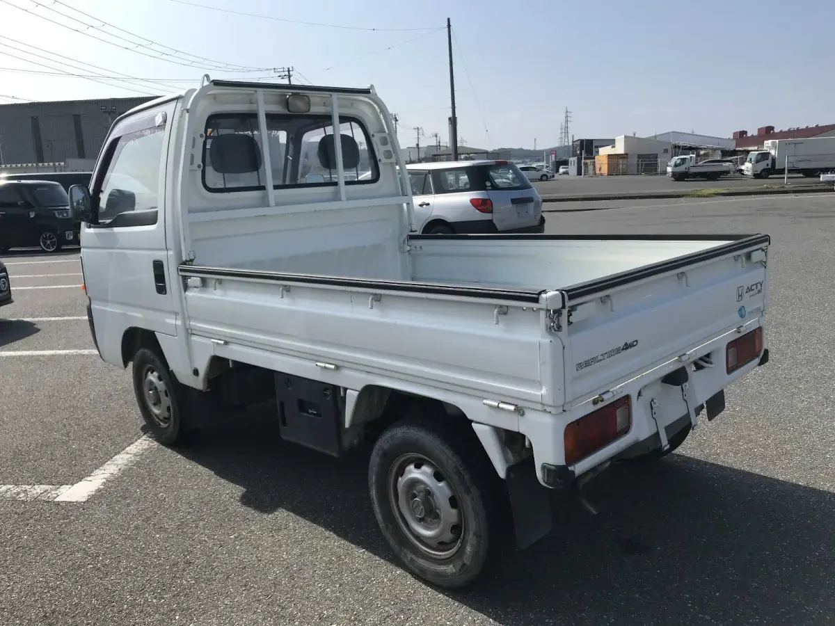 1995 Honda Acty, 4WD + Low Miles, a Kei Truck, for sale at Sunshine Imports in Austin, TX (photo 3 of 9)