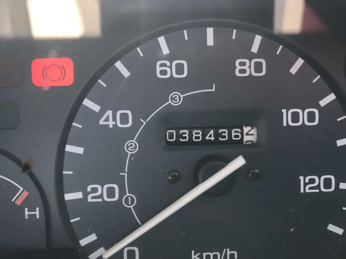 1995 Honda Acty, 4WD + Low Miles, a Kei Truck, for sale at Sunshine Imports in Austin, TX (photo 8 of 9)
