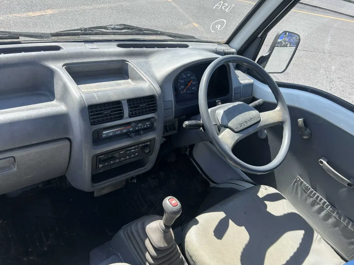 1995 Subaru Sambar, 4WD and AC, a Kei Truck, for sale at Sunshine Imports in Austin, TX (photo 8 of 11)