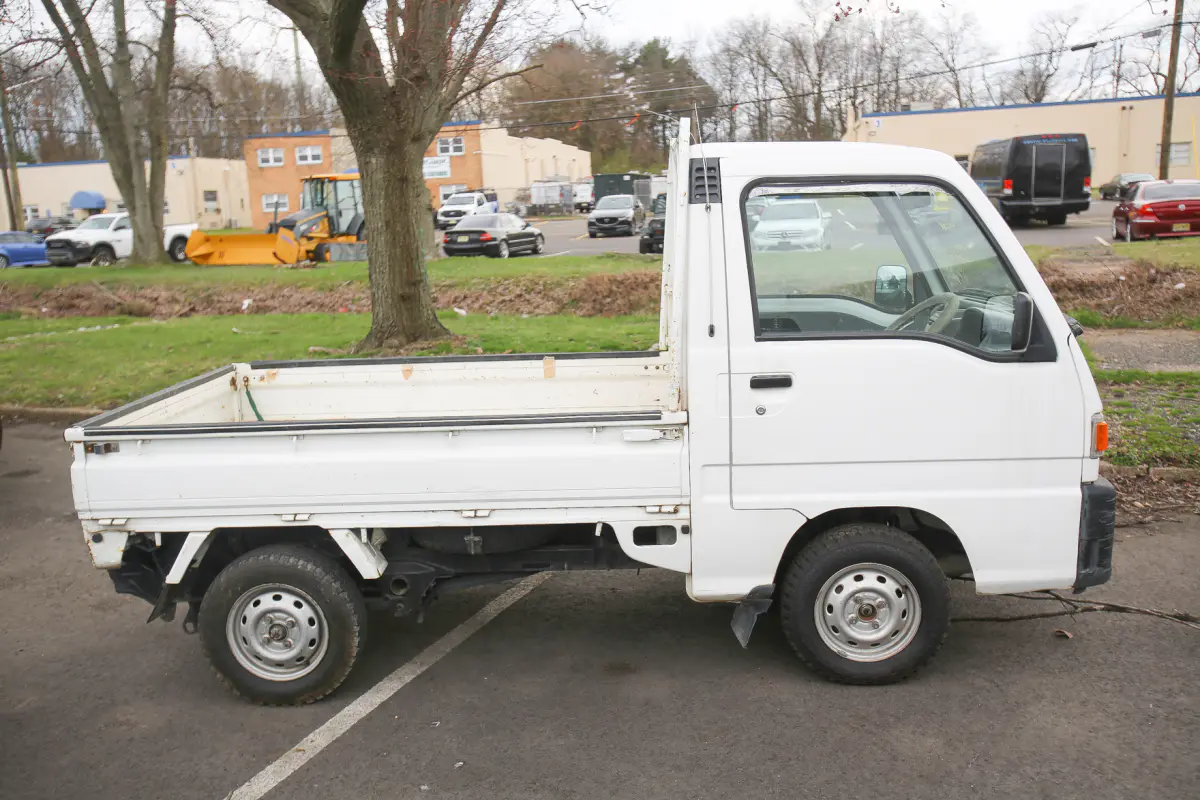 1995 Subaru Sambar 4WD, a Kei Truck, for sale at Street Legal Mini Trucks in Philadelphia, PA (photo 8 of 12)