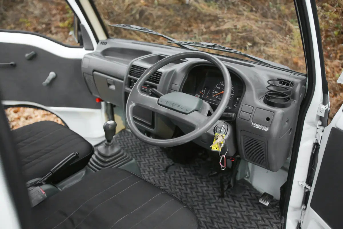 1995 Subaru Sambar 4WD, a Kei Truck, for sale at Street Legal Mini Trucks in Philadelphia, PA (photo 5 of 12)