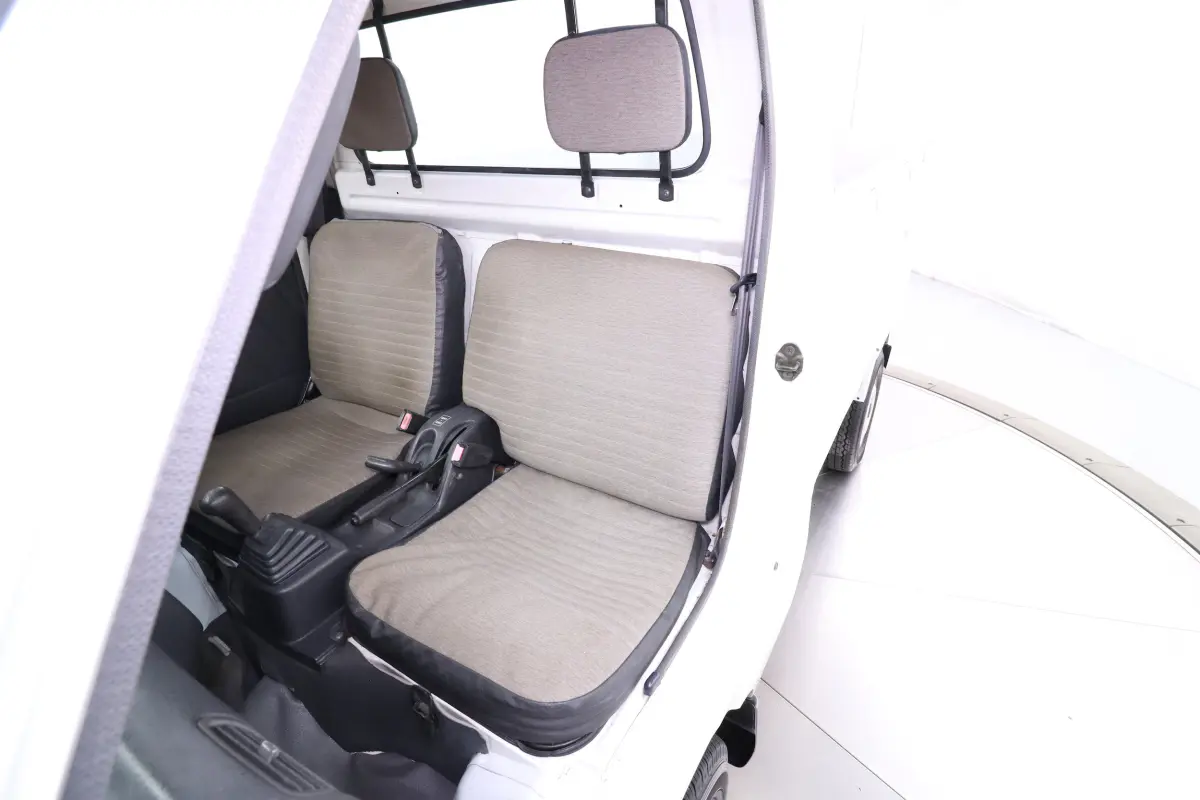 1995 Suzuki Carry Dump Bed, a white Kei Truck, for sale at Duncan Imports & Classic Cars in Christiansburg, VA (photo 24 of 55)