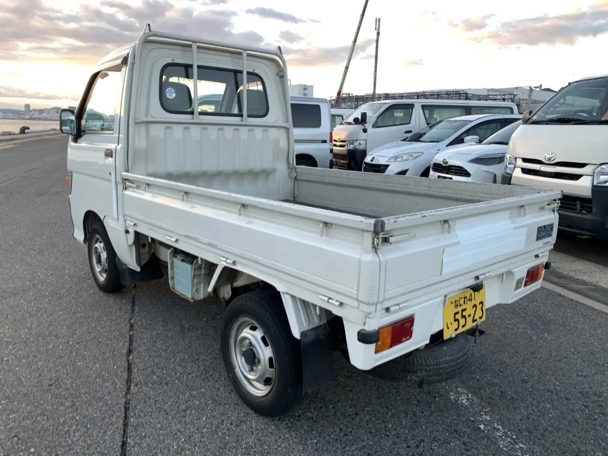 1996 Daihatsu Hijet, 2WD + AC, a Kei Truck, for sale at Sunshine Imports in Austin, TX (photo 3 of 11)
