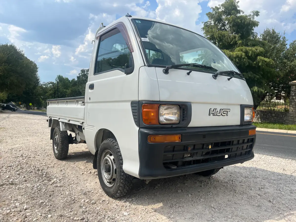 1996 Daihatsu Hijet, 4WD, a Kei Truck, for sale at Sunshine Imports in Austin, TX (photo 1 of 11)