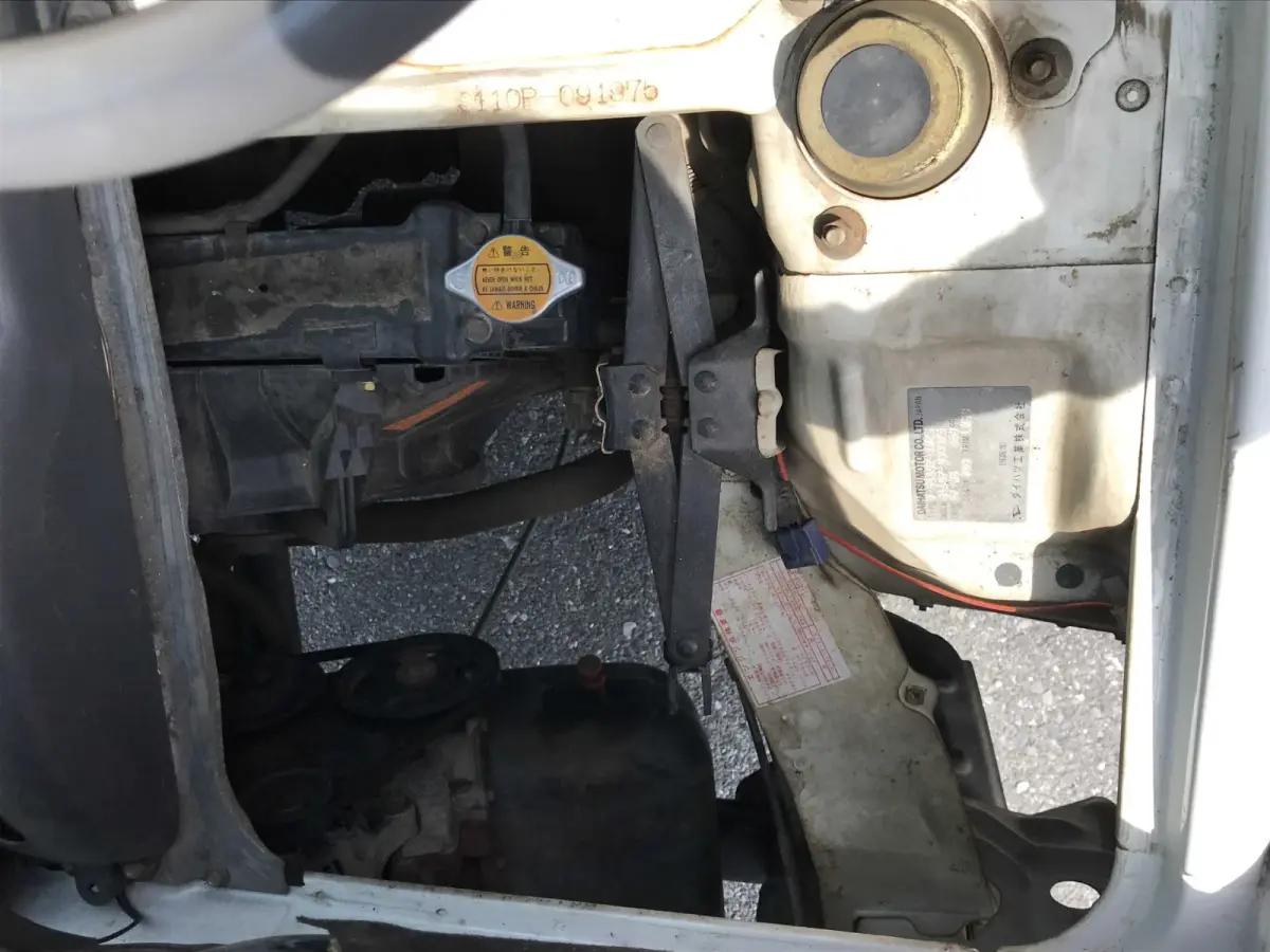 1996 Daihatsu Hijet, 4WD, a Kei Truck, for sale at Sunshine Imports in Austin, TX (photo 10 of 11)