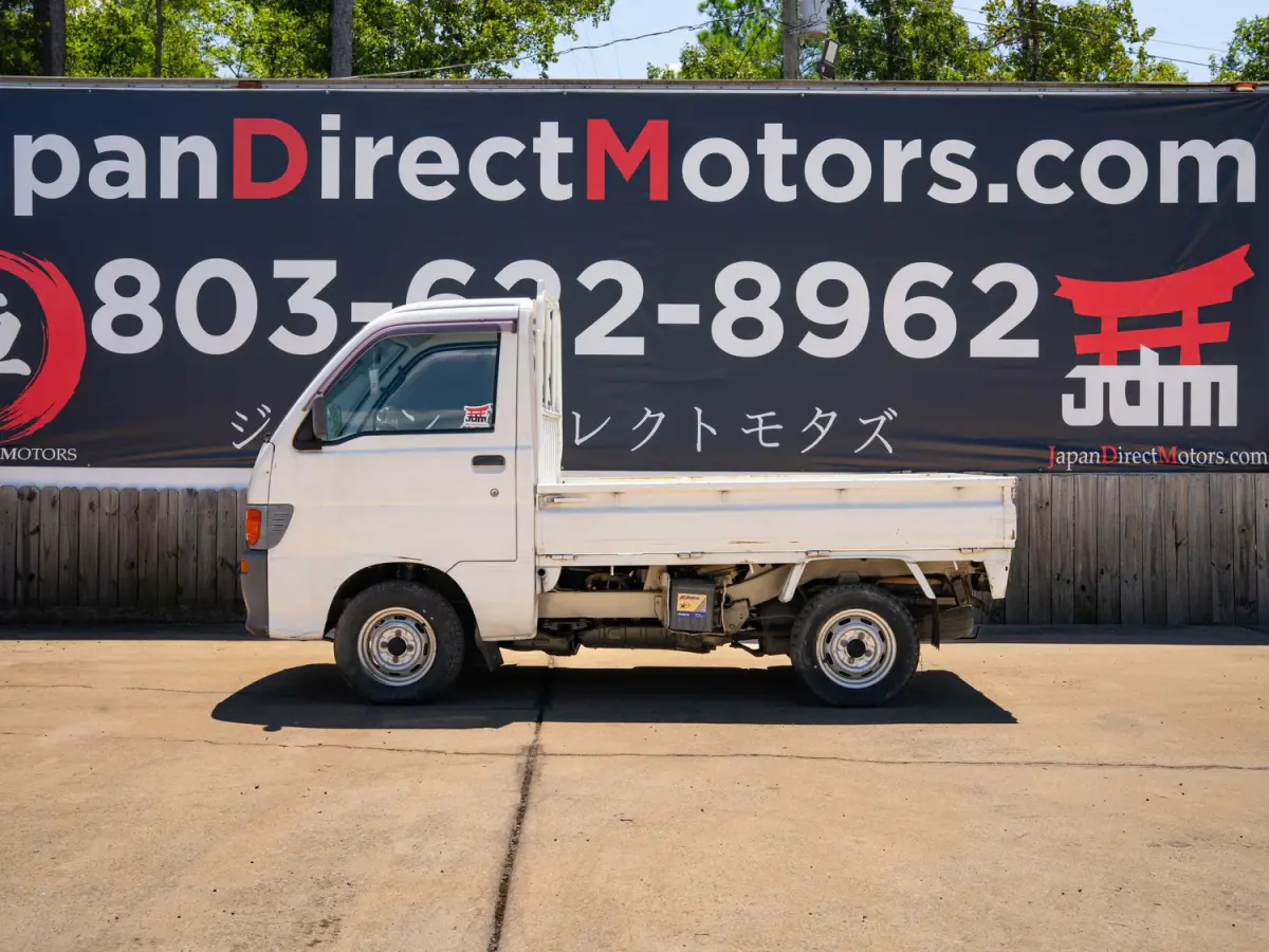 1996 Daihatsu Hijet, a white Kei Truck, for sale at Japan Direct Motors in Irmo, SC (photo 10 of 12)