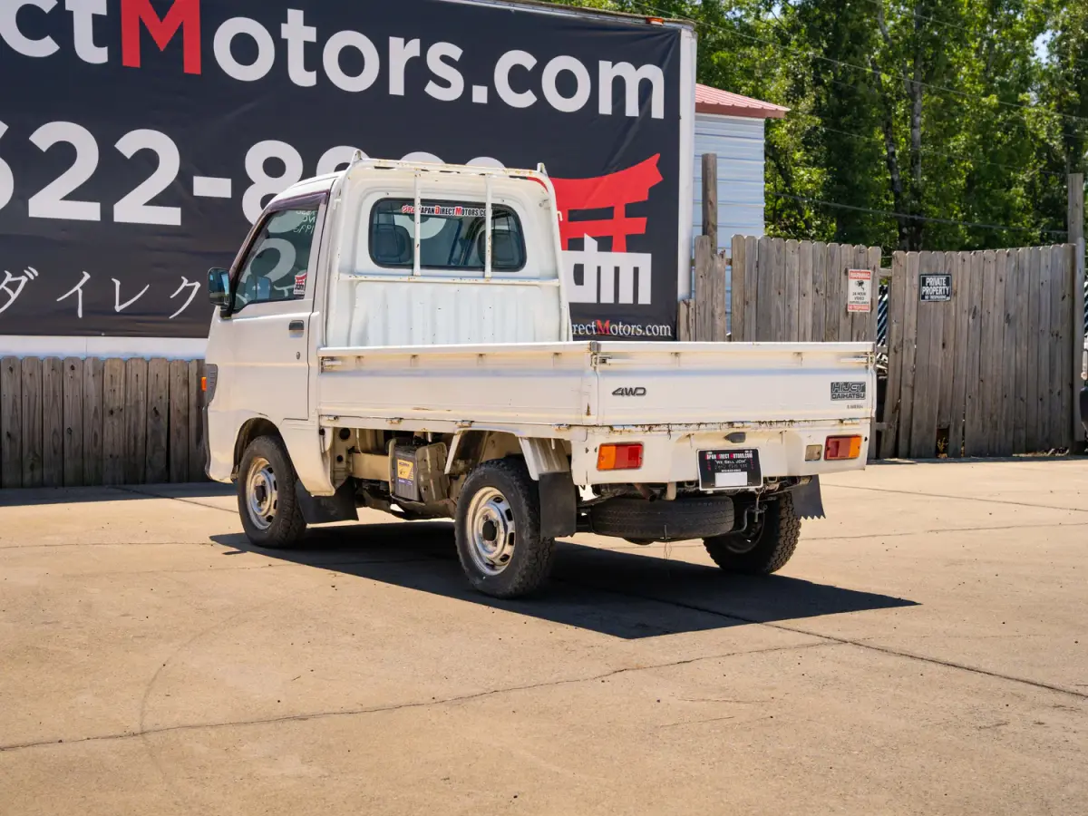 1996 Daihatsu Hijet, a white Kei Truck, for sale at Japan Direct Motors in Irmo, SC (photo 9 of 12)