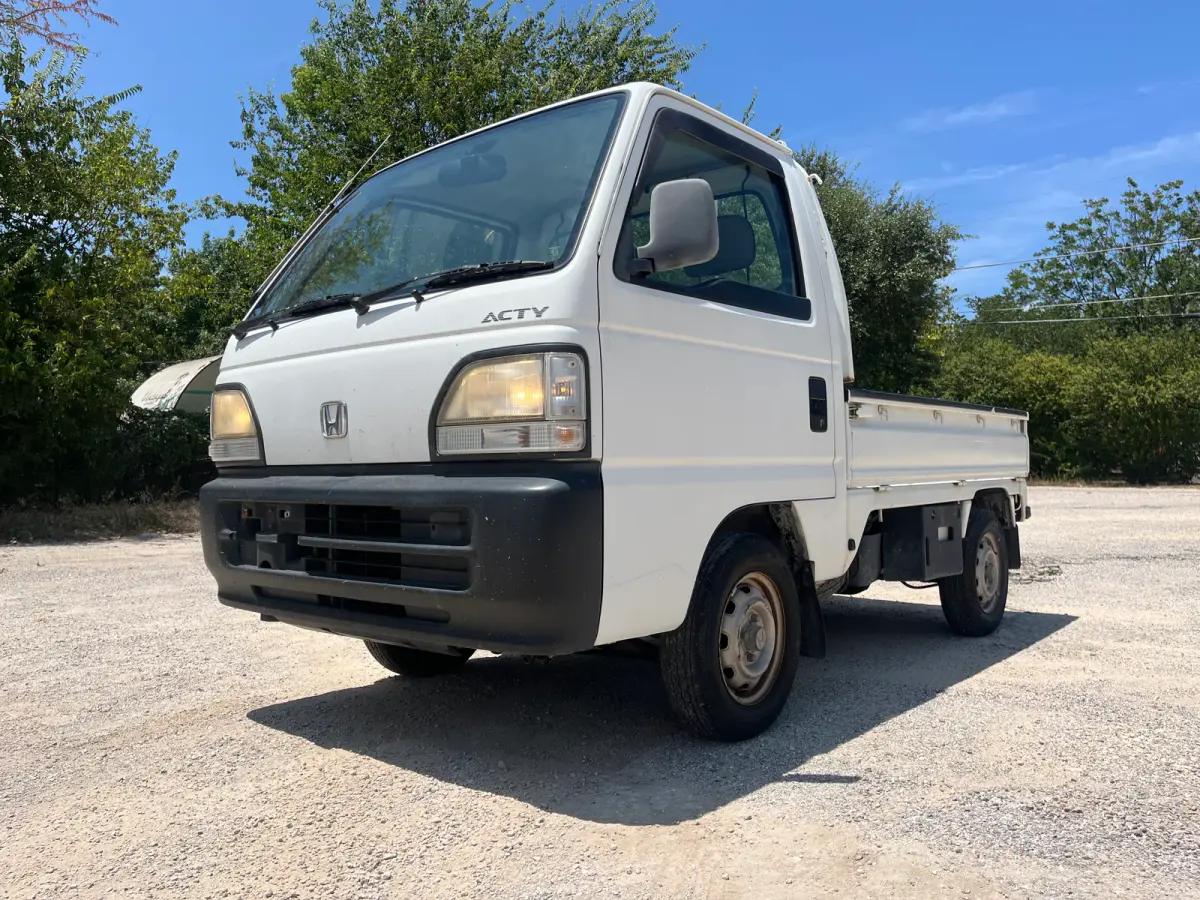 1996 Honda Acty, 2WD, Automatic, a Kei Truck, for sale at Sunshine Imports in Austin, TX (photo 2 of 12)