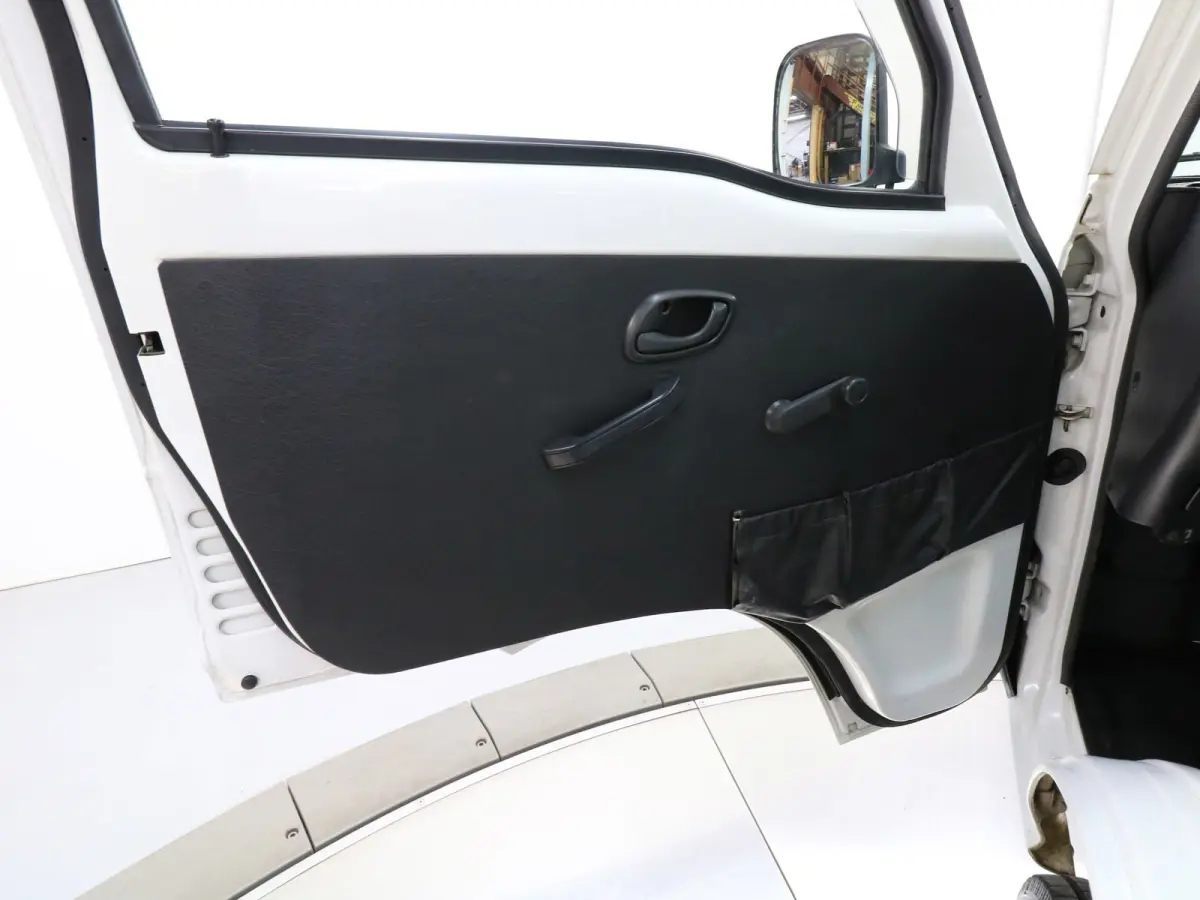 1996 Suzuki Carry, a white Kei Truck, for sale at Duncan Imports & Classic Cars in Christiansburg, VA (photo 16 of 40)