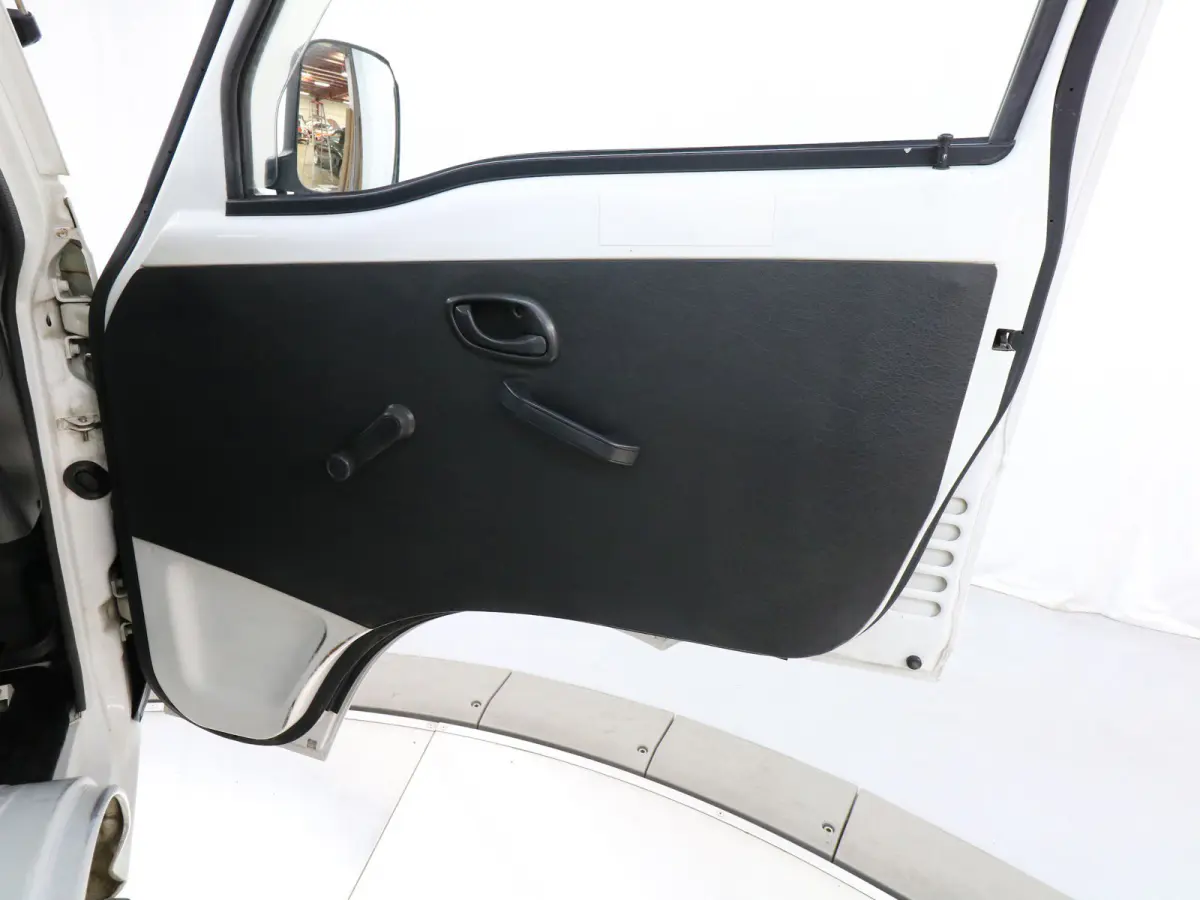 1996 Suzuki Carry, a white Kei Truck, for sale at Duncan Imports & Classic Cars in Christiansburg, VA (photo 17 of 40)