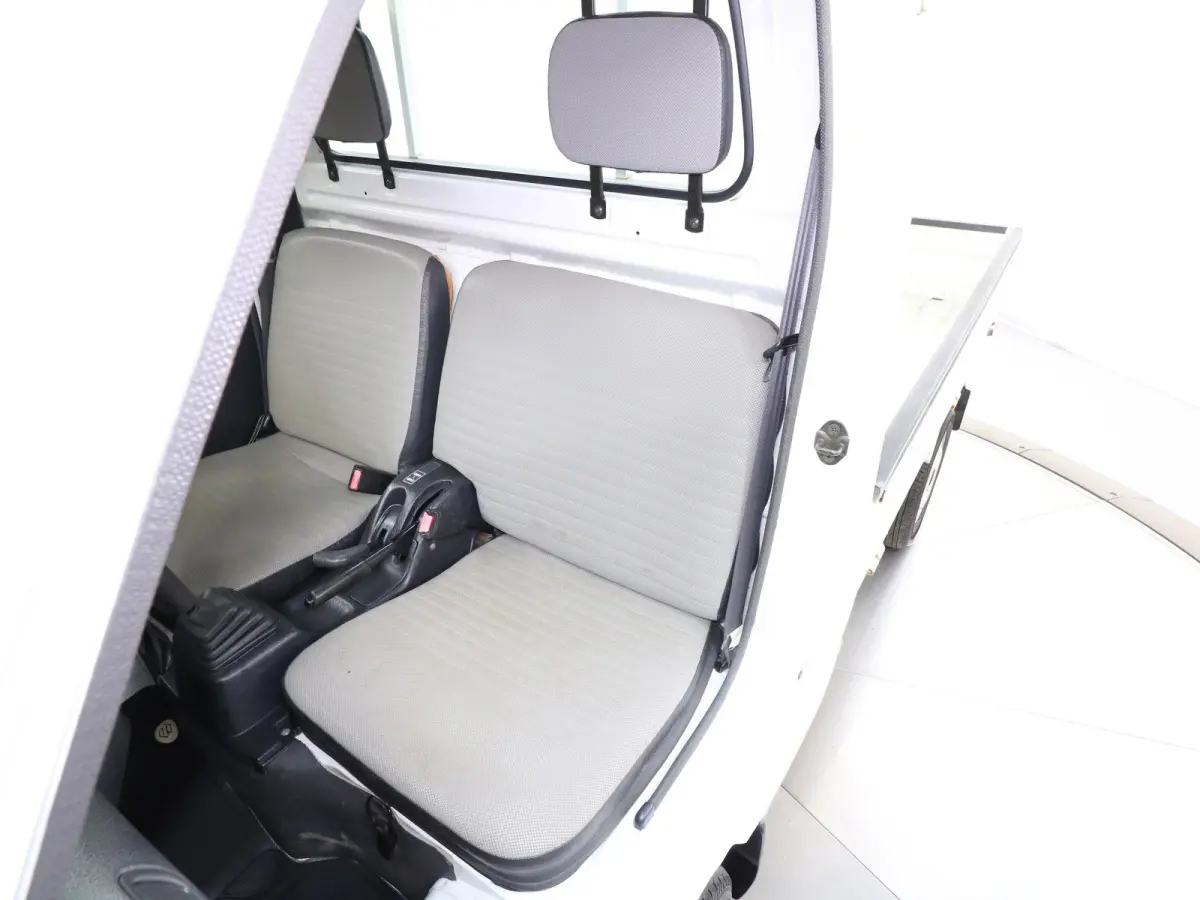 1996 Suzuki Carry, a white Kei Truck, for sale at Duncan Imports & Classic Cars in Christiansburg, VA (photo 16 of 41)
