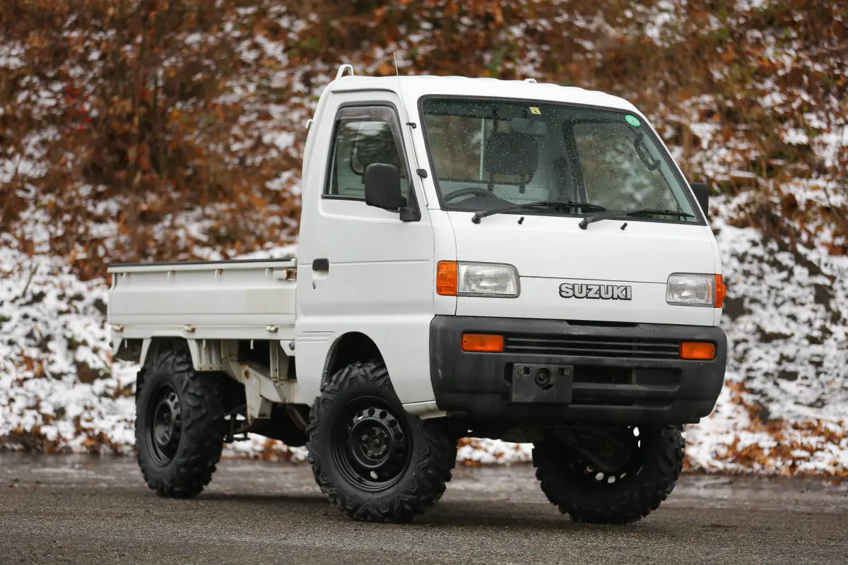 1996 Suzuki Carry, a Kei Truck, for sale at Street Legal Mini Trucks in Philadelphia, PA (photo 10 of 12)