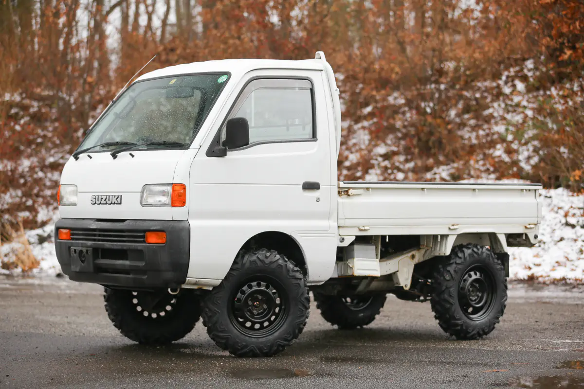 1996 Suzuki Carry, a Kei Truck, for sale at Street Legal Mini Trucks in Philadelphia, PA (photo 4 of 12)