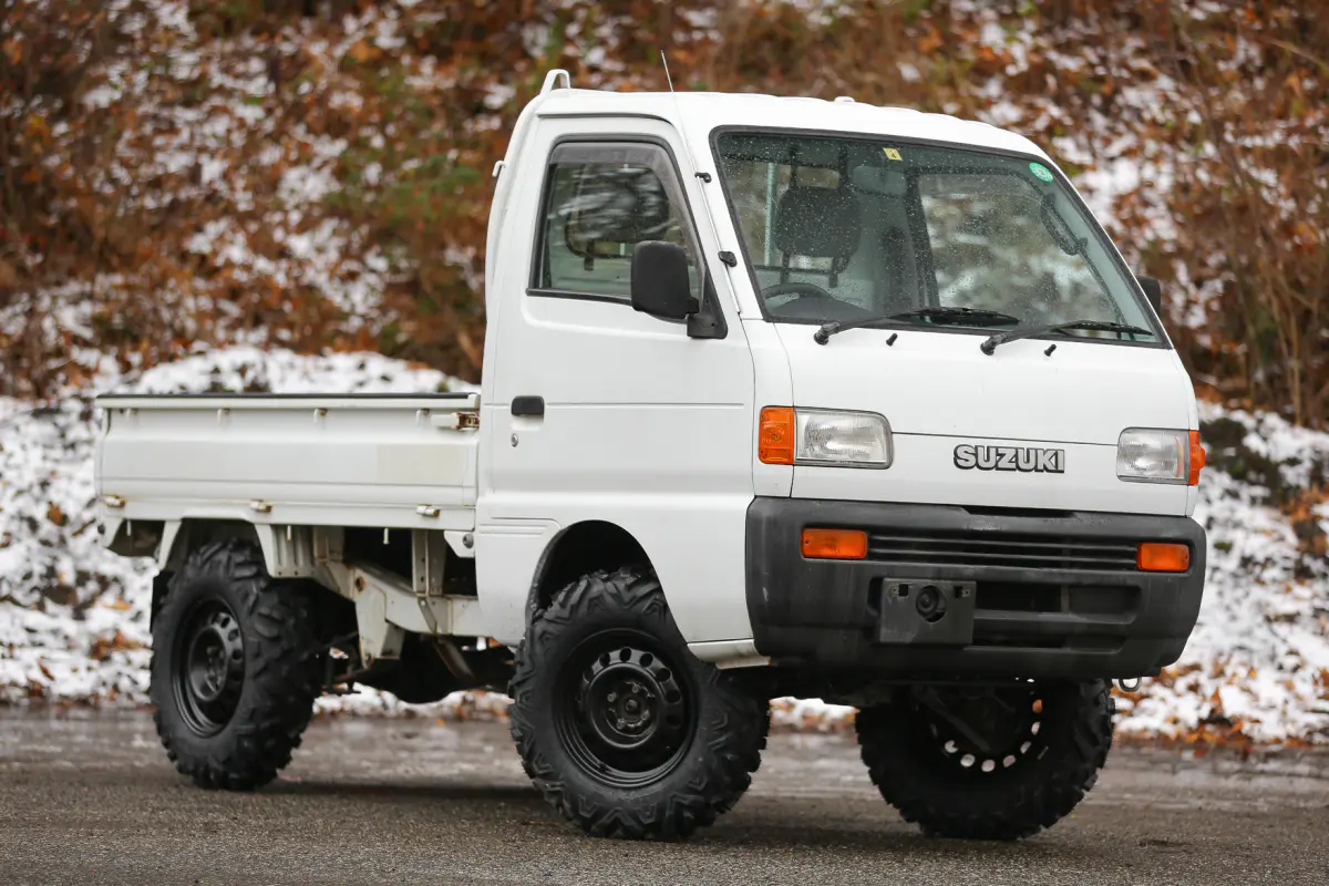 1996 Suzuki Carry, a Kei Truck, for sale at Street Legal Mini Trucks in Philadelphia, PA (photo 9 of 12)