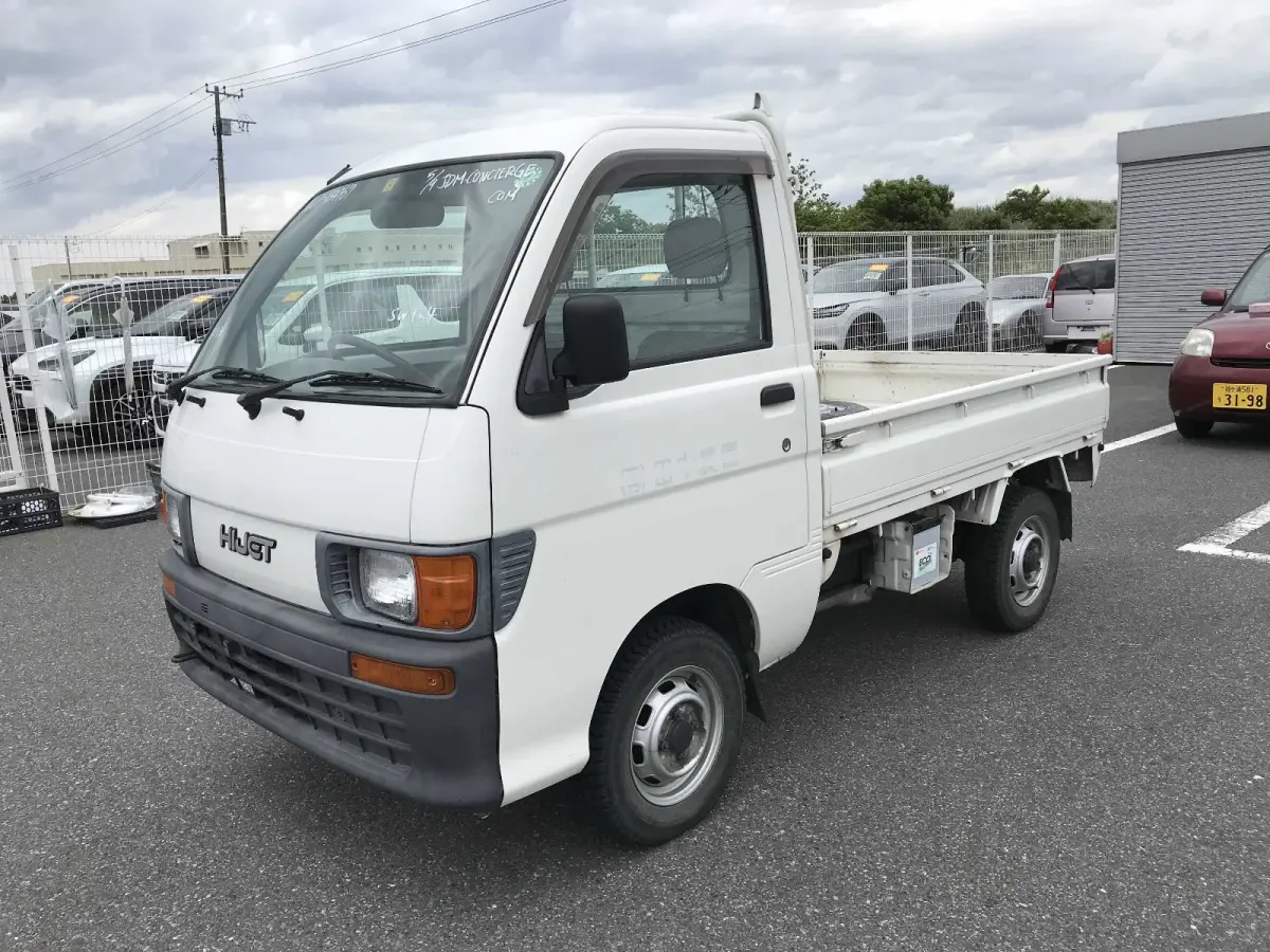 1997 Daihatsu Hijet, 4WD, a Kei Truck, for sale at Sunshine Imports in Austin, TX (photo 2 of 11)