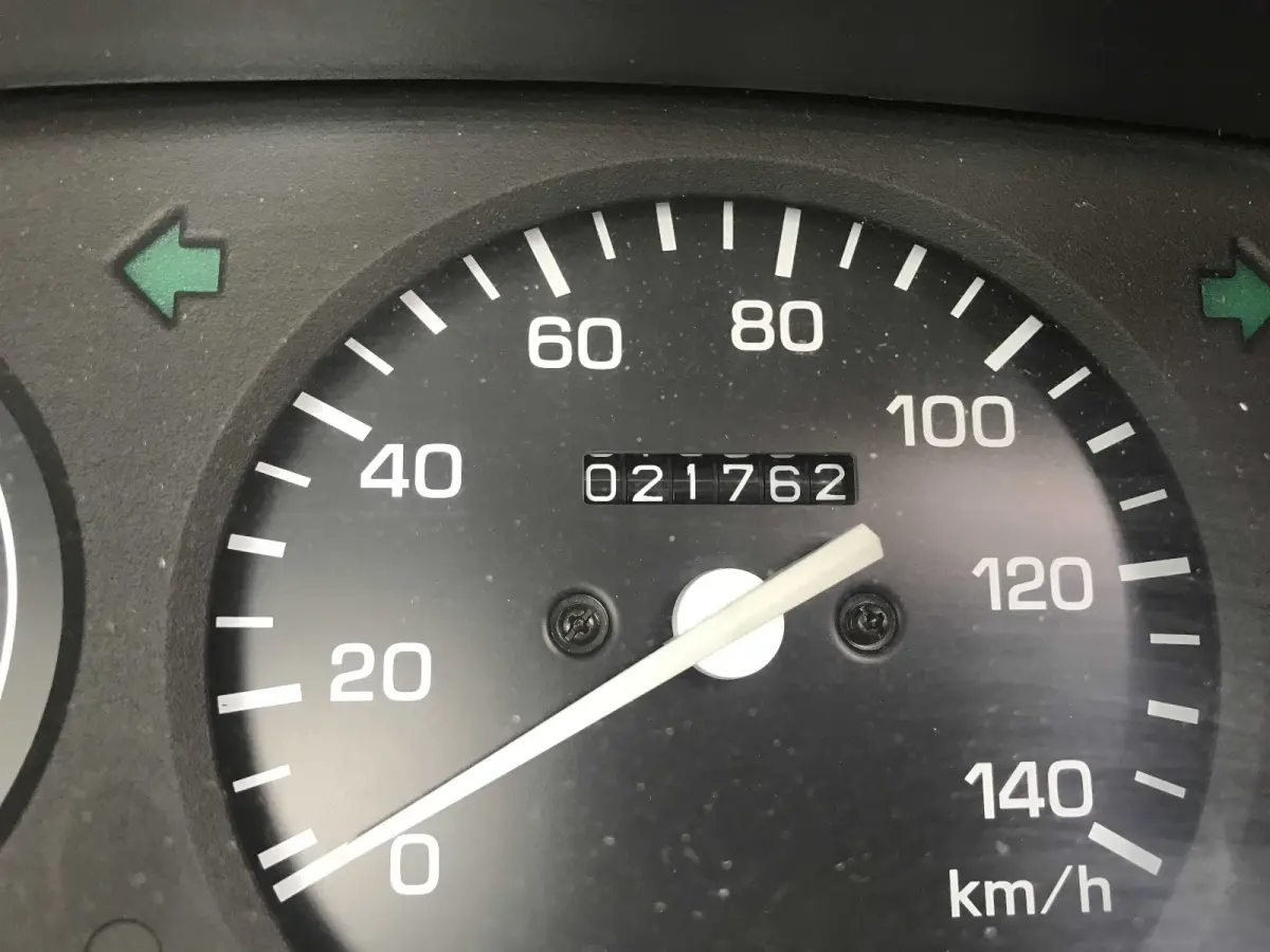 1997 Daihatsu Hijet, 4WD, a Kei Truck, for sale at Sunshine Imports in Austin, TX (photo 8 of 11)