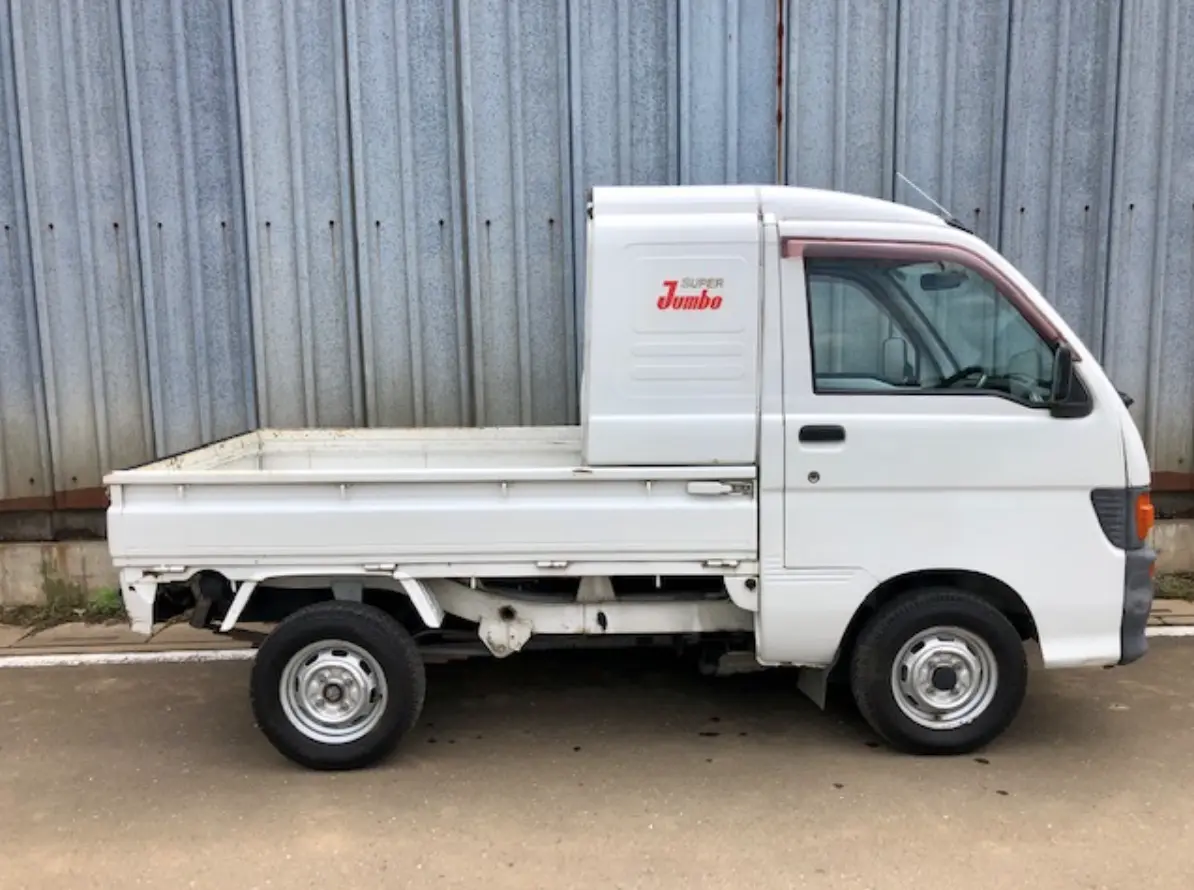 1997 Daihatsu Hijet Super Jumbo, a Kei Truck, for sale at Street Legal Mini Trucks in Philadelphia, PA (photo 2 of 12)