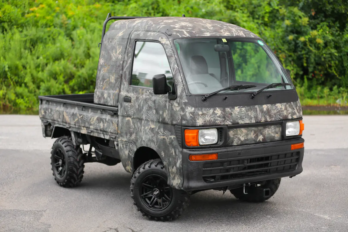 1997 Daihatsu Hijet Super Jumbo, a Kei Truck, for sale at Street Legal Mini Trucks in Philadelphia, PA (photo 7 of 12)