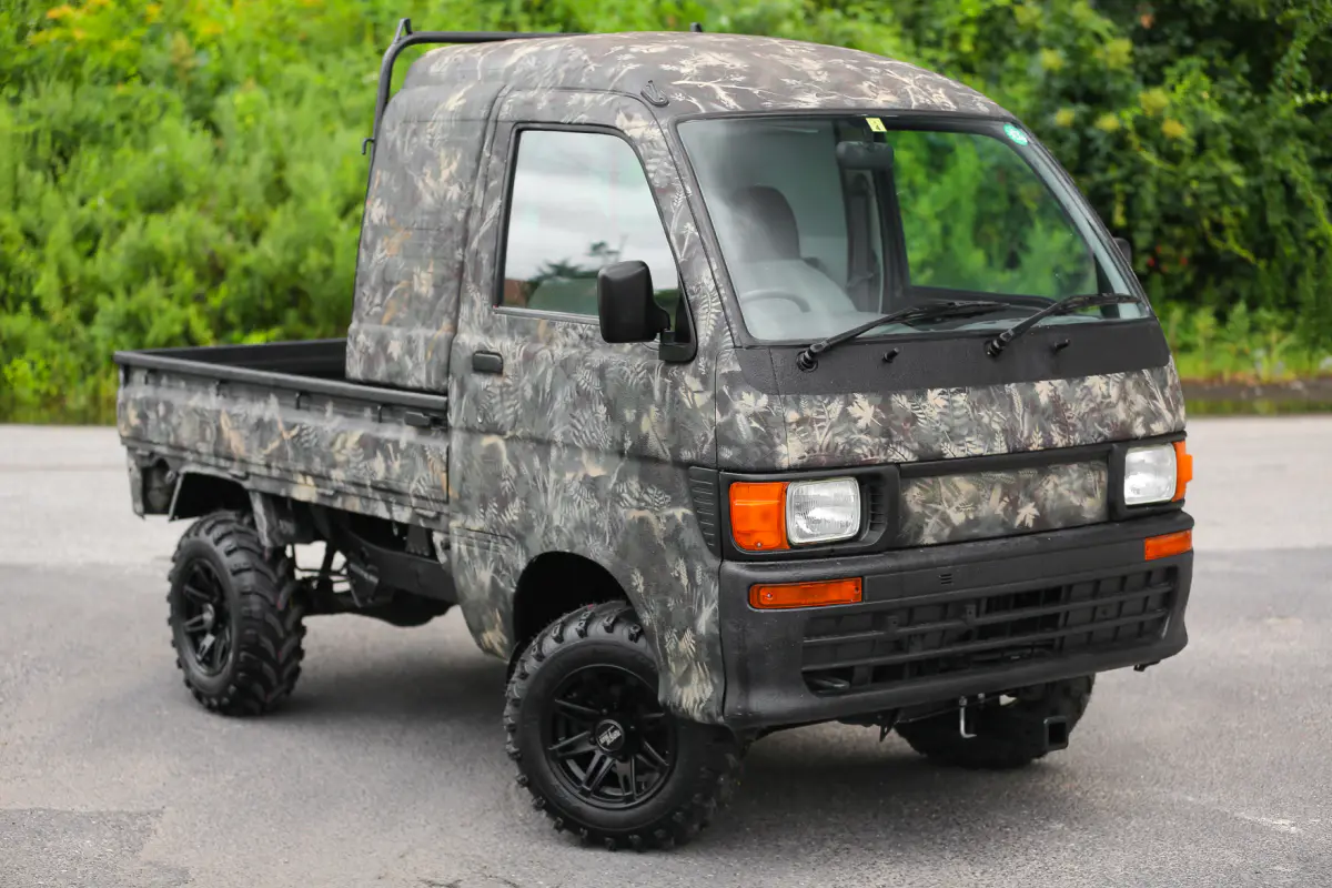 1997 Daihatsu Hijet Super Jumbo, a Kei Truck, for sale at Street Legal Mini Trucks in Philadelphia, PA (photo 8 of 12)