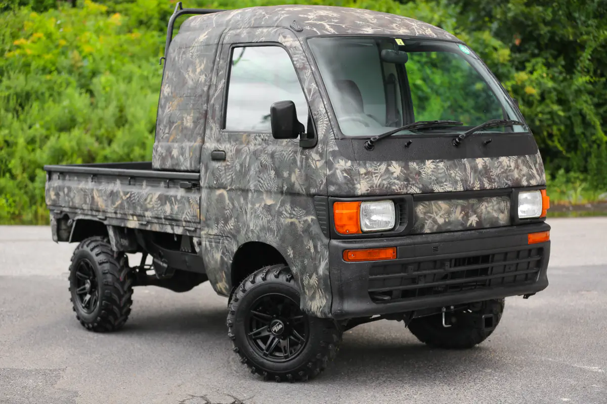 1997 Daihatsu Hijet Super Jumbo, a Kei Truck, for sale at Street Legal Mini Trucks in Philadelphia, PA (photo 9 of 12)