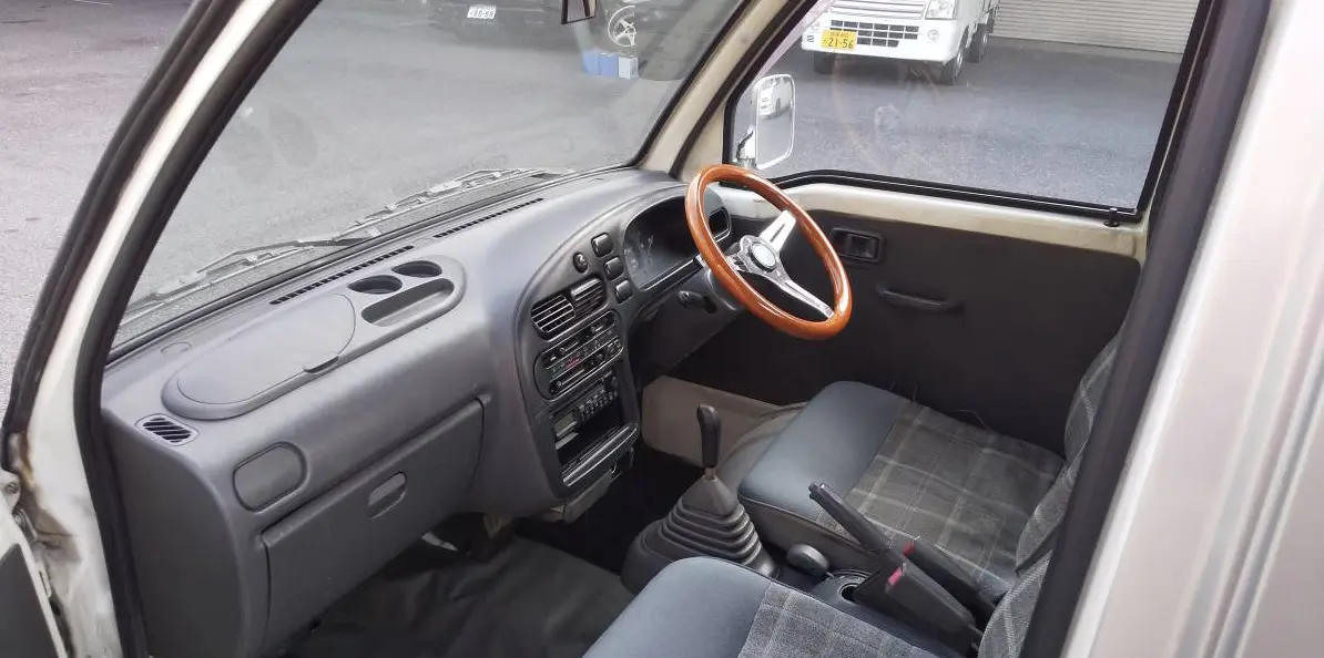 1997 Daihatsu Hijet Super Jumbo, a Kei Truck, for sale at Street Legal Mini Trucks in Philadelphia, PA (photo 3 of 9)