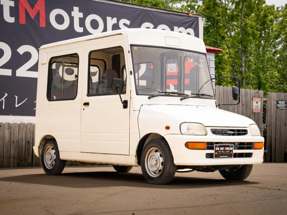 1997 Daihatsu Mira Walkthrough Van, a white Kei Van, for sale at Japan Direct Motors in Irmo, SC (photo 3 of 12)