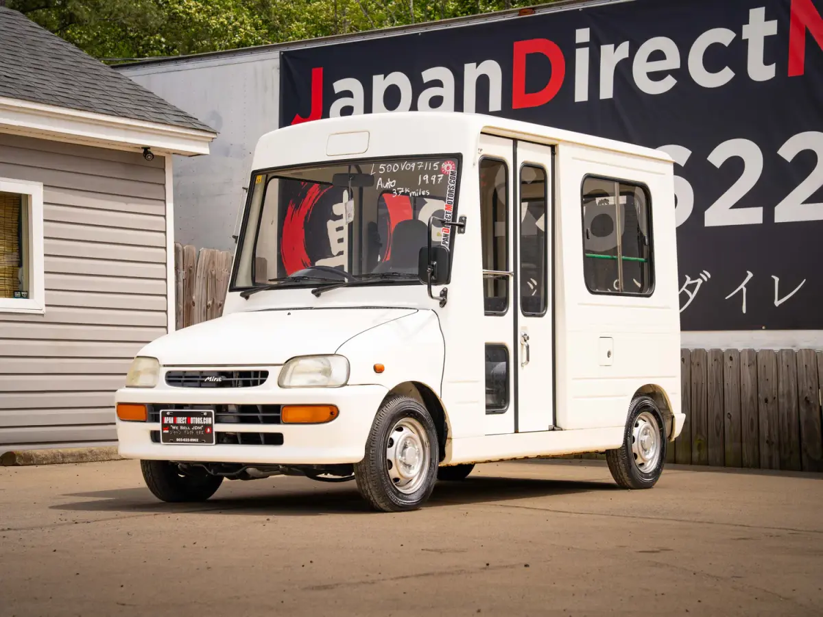 1997 Daihatsu Mira Walkthrough Van, a white Kei Van, for sale at Japan Direct Motors in Irmo, SC (photo 5 of 12)