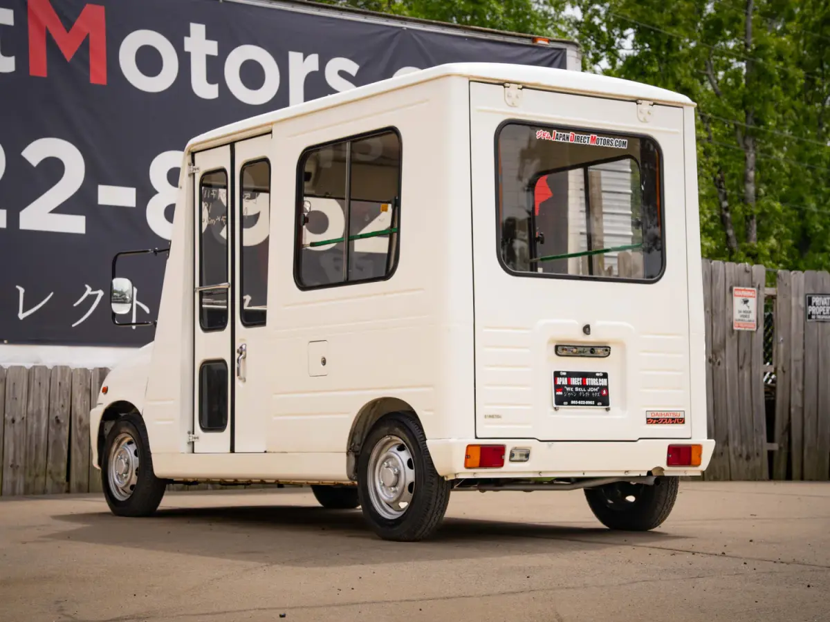 1997 Daihatsu Mira Walkthrough Van, a white Kei Van, for sale at Japan Direct Motors in Irmo, SC (photo 7 of 12)