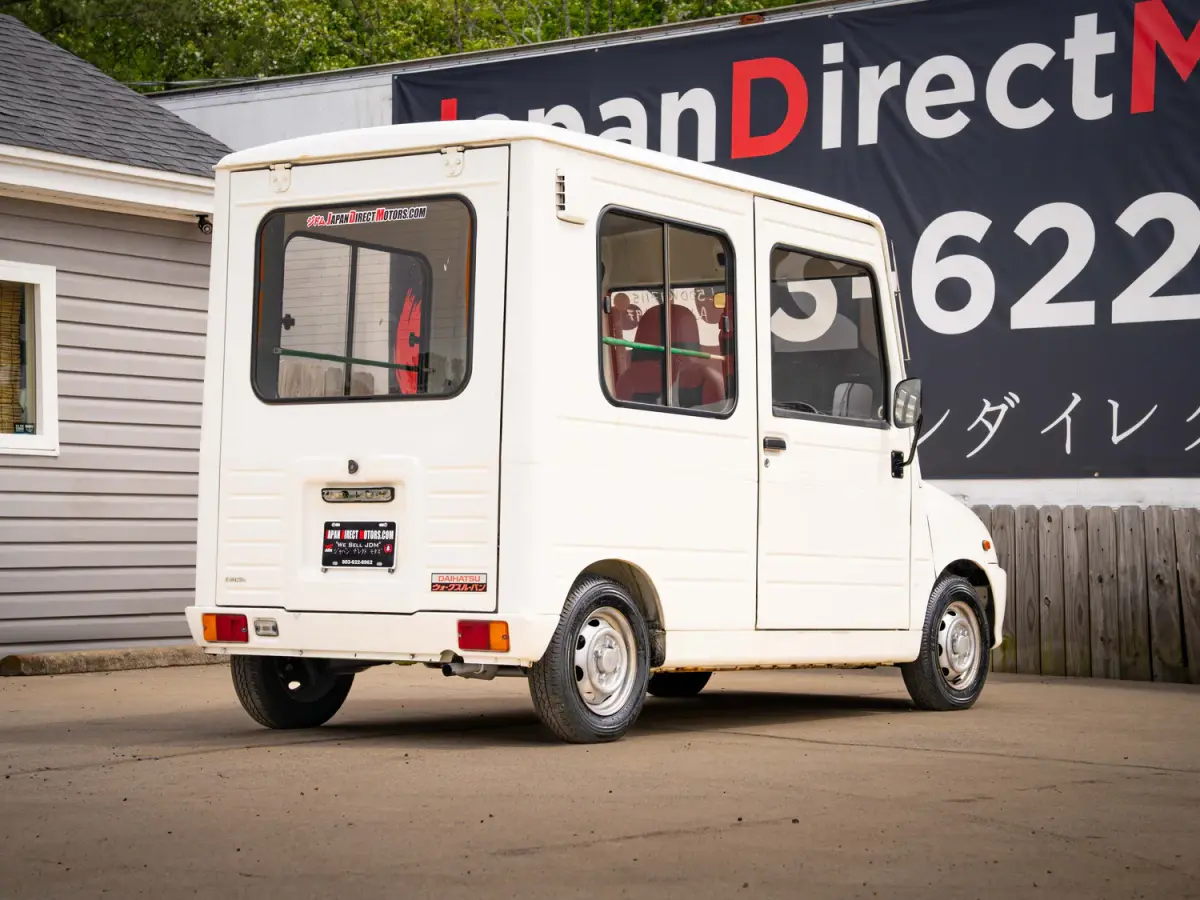 1997 Daihatsu Mira Walkthrough Van, a white Kei Van, for sale at Japan Direct Motors in Irmo, SC (photo 9 of 12)