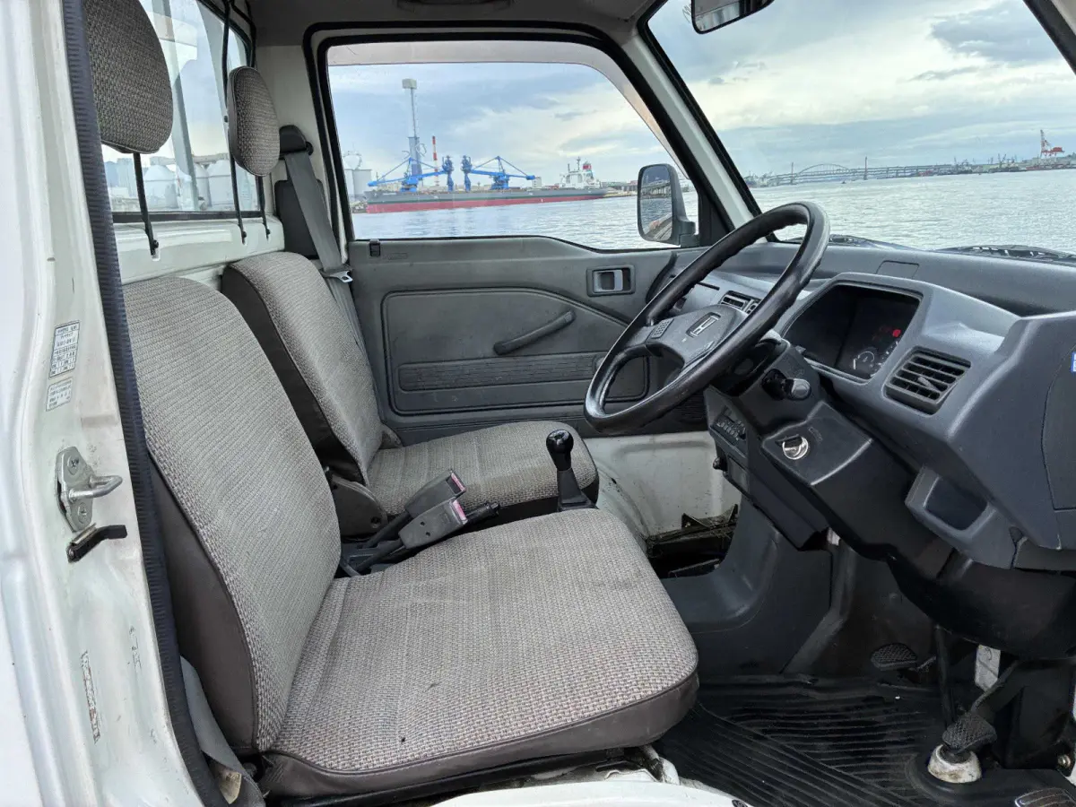 1997 Honda Acty, 2WD and AC, a Kei Truck, for sale at Sunshine Imports in Austin, TX (photo 6 of 12)