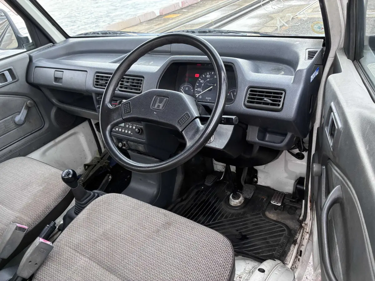 1997 Honda Acty, 2WD and AC, a Kei Truck, for sale at Sunshine Imports in Austin, TX (photo 7 of 12)