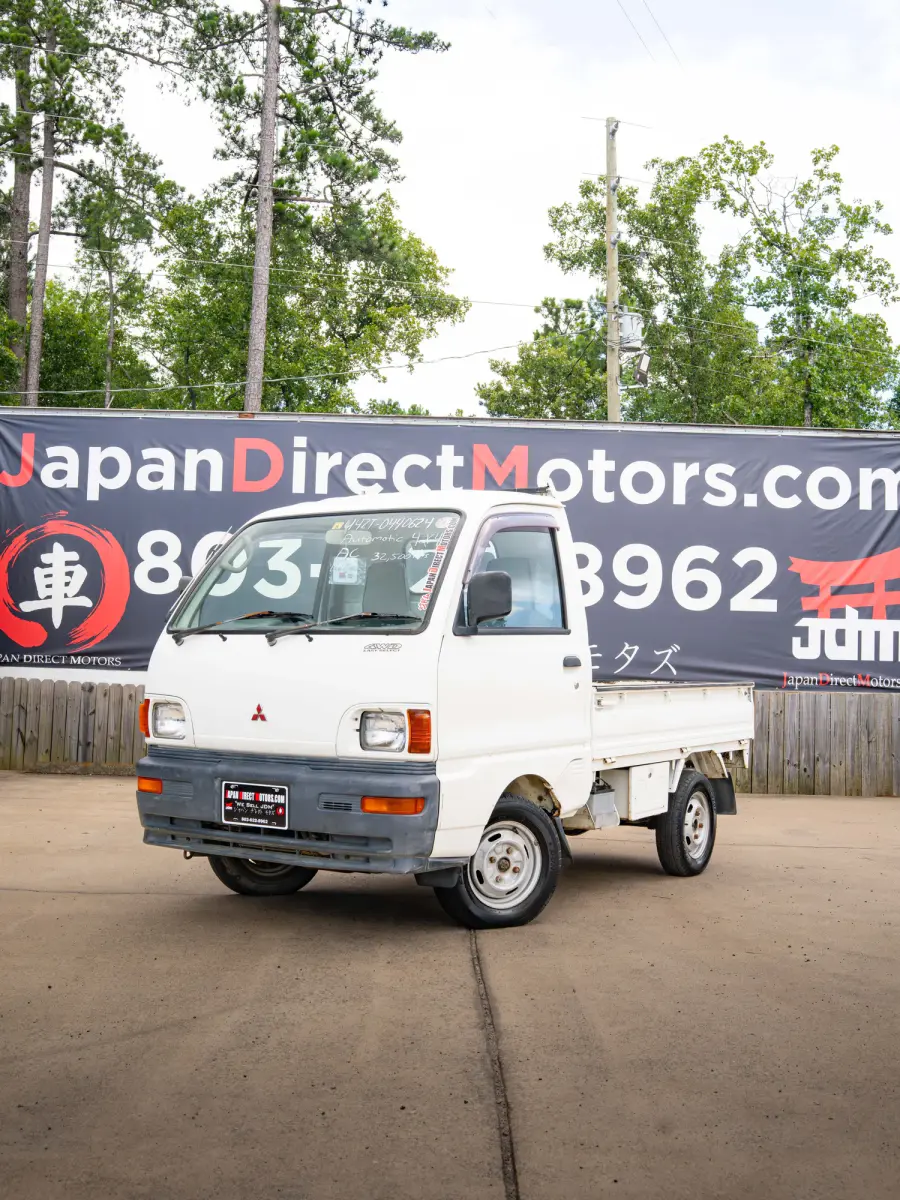 1997 Mitsubishi Minicab Automatic, a white Kei Truck, for sale at Japan Direct Motors in Irmo, SC (photo 1 of 12)